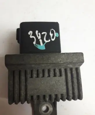 Renault Scenic I Glow plug pre-heat relay 7700115078