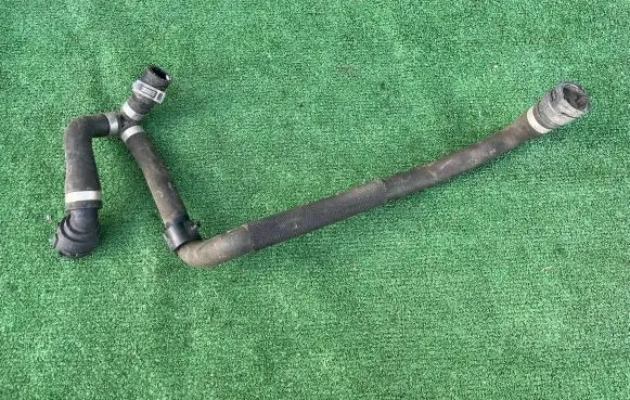 Audi Q7 4M Engine coolant pipe/hose 4M0122109AN