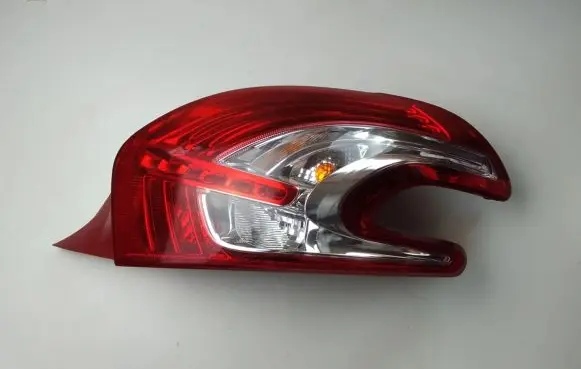 Peugeot 208 Rear/tail lights 9672628380