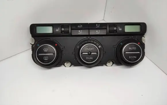 Volkswagen Touran I Climate control unit 74641471 22120652