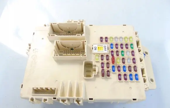 Hyundai i40 Fuse module 919503Z021