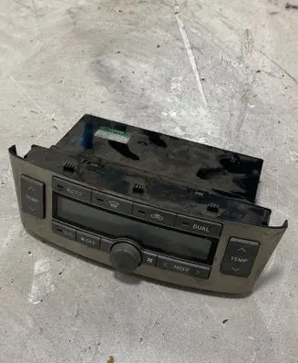 Toyota Avensis T250 Climate control unit 5590005160 MB1465700793