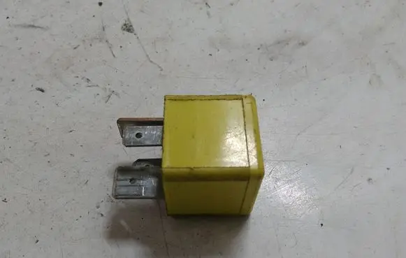 Opel Zafira B Other relay 90226846