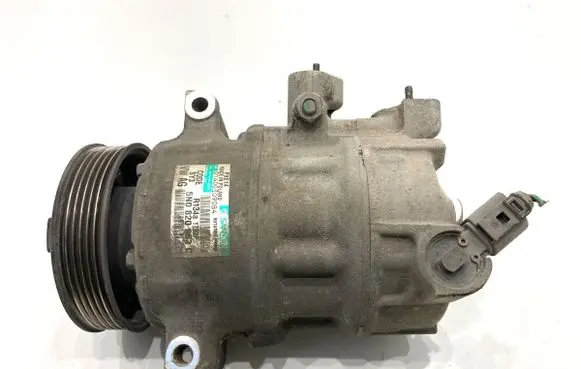 Volkswagen Polo V 6R Air conditioning (A/C) compressor (pump) 5N0820803C