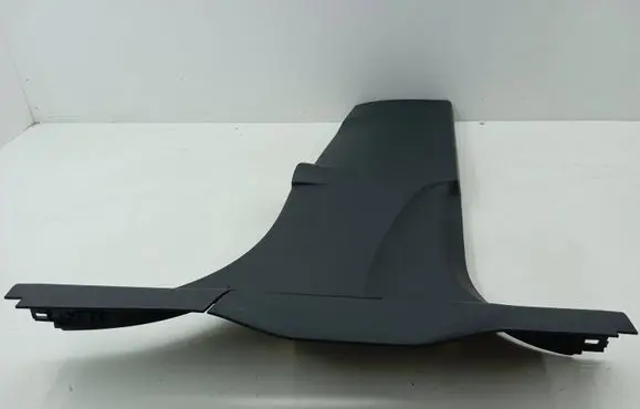 (B) pillar trim (bottom)