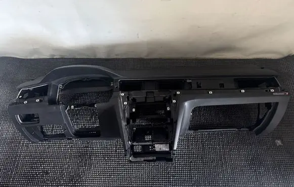 Volkswagen PASSAT B8 Dashboard 3G1819389A