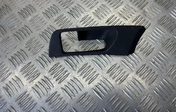 Toyota Avensis T250 Front door interior handle trim 6761605020 800RB0N