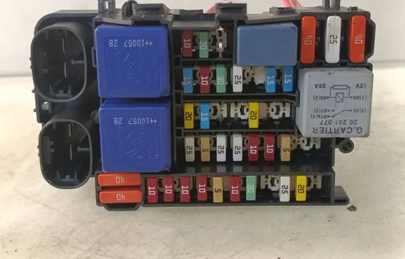 Fuse box set