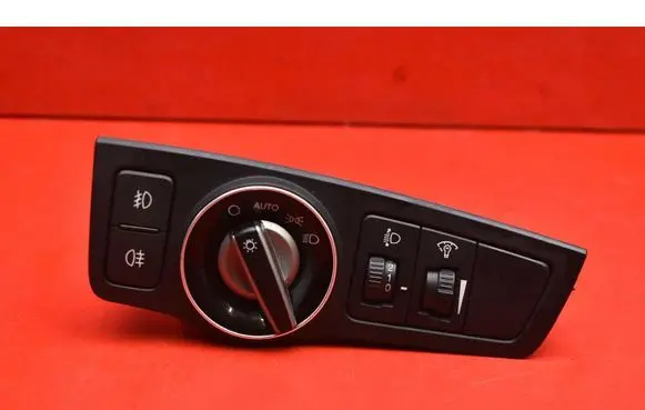 Hyundai i40 Light switch 93300-3Z100