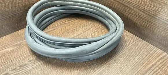Fiat Ducato Rubber seal front door window/glass 