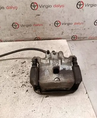 Nissan Juke I F15 Front brake caliper