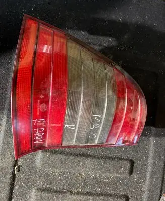 Mercedes-Benz C W202 Rear/tail lights 2028203964