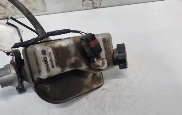 Ford Transit Brake fluid reservoir 0204051174