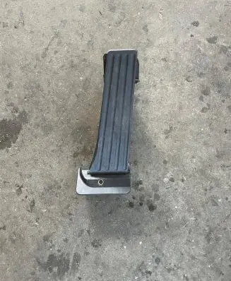 BMW X5 G05 Accelerator throttle pedal 6889818
