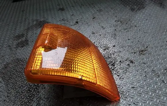 Volkswagen Transporter - Caravelle T4 Front indicator light