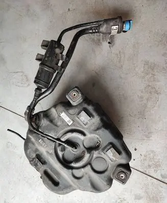 BMW 7 G11 G12 AdBlue liquid reservoir 7294283 7378033