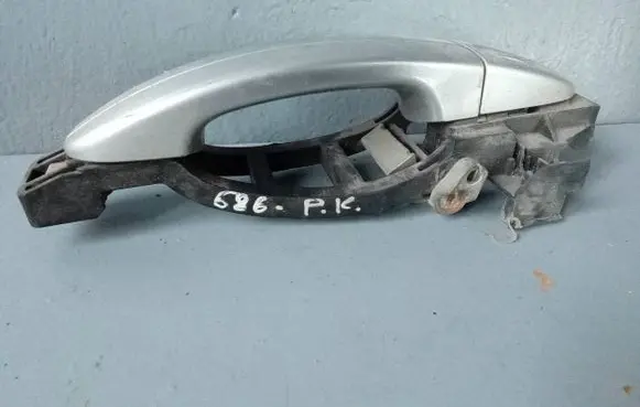 Ford Mondeo Mk III Front door exterior handle 6M21U224A37