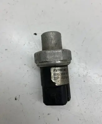 Audi A4 S4 B5 8D Air conditioning (A/C) pressure sensor 8D0959482B TDP302QADG2