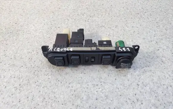 Chrysler PT Cruiser A set of switches 