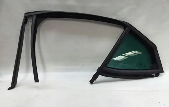 Rear vent window glass