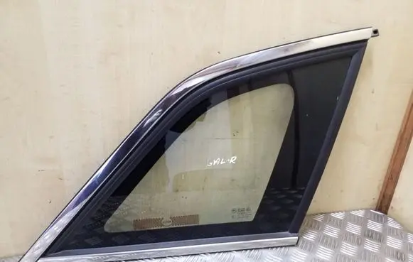 Opel Antara Rear side window 96660069