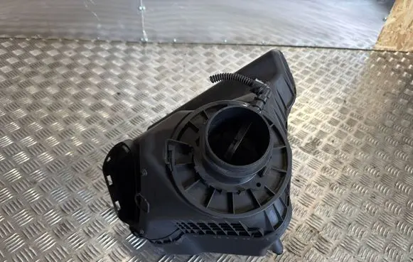 Audi A6 S6 C7 4G Air filter box 4G0133838E