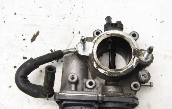 Mazda CX-3 Throttle body valve S550136B0