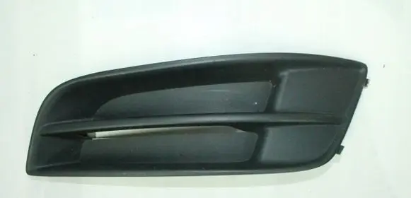 Toyota Corolla E120 E130 Front bumper lower grill 5212802130