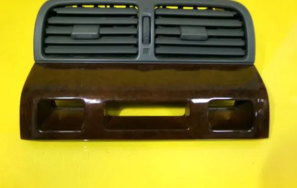 Nissan Maxima Dash center air vent grill 68750