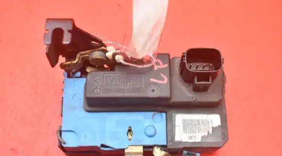 Volvo S60 Front door lock