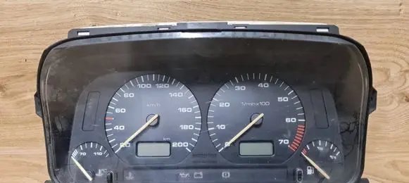 Volkswagen Golf III Speedometer (instrument cluster) 1H6919033H
