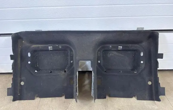 Volkswagen Touran I Rear floor carpet liner 