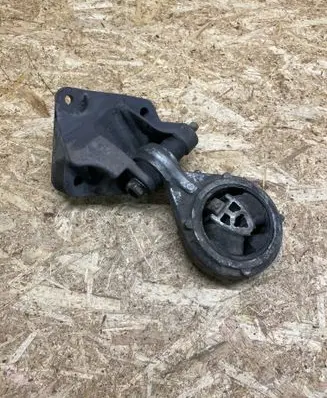 Nissan Qashqai Engine mounting bracket 11332jd700