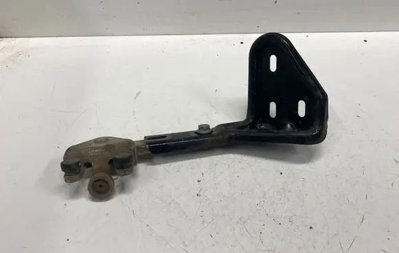 Mercedes-Benz Vito Viano W638 Rear door lower hinge A6387601047