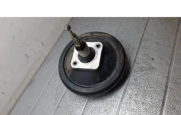 Audi A4 S4 B5 8D Brake booster
