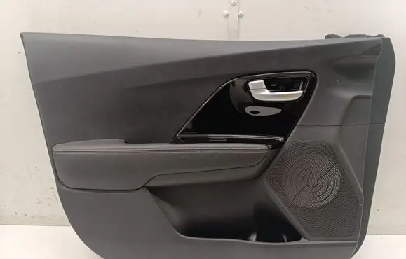 KIA Niro Front door card panel trim 82334G5020