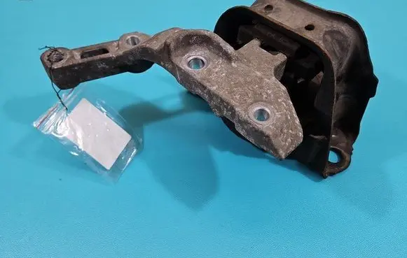 Nissan Note (E12) Engine mount vacuum valve IMPRK1466981