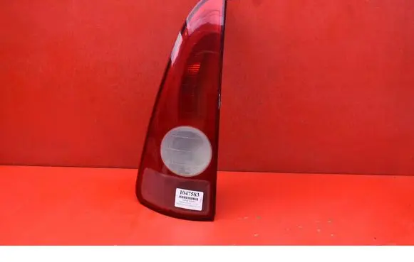 Renault Espace III Rear/tail lights 8200027153