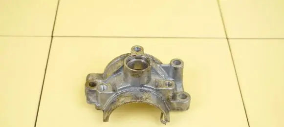 Ford Kuga II Camshaft holder BM5G20090CA M8MA MOSTEK
