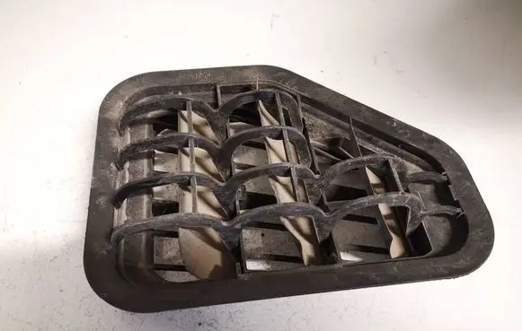 Volkswagen Tiguan Air intake duct part 5m0819465a