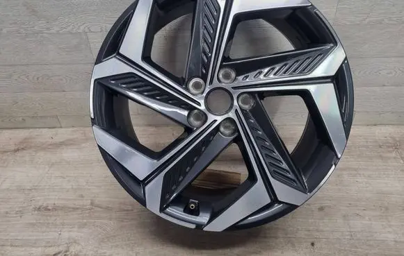 Hyundai Tucson IV NX4 R19 alloy rim 52910N7320