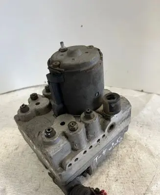 Volkswagen Transporter - Caravelle T4 ABS Pump 703907379A 0273004098