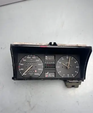 Volkswagen Golf II Speedometer (instrument cluster) 193919059A PJ110008 1A1919033MD