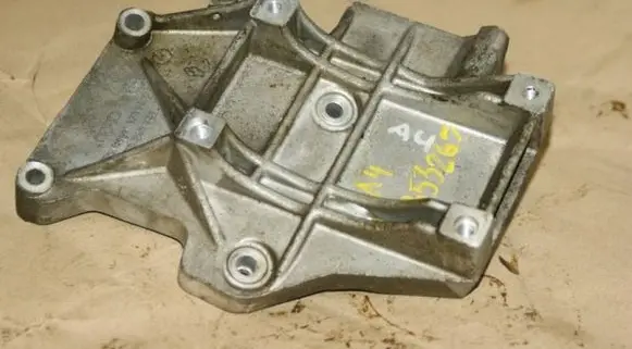 Volkswagen PASSAT B5 A/C compressor mount bracket 058260885C