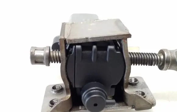 Seat Exeo (3R) Seat adjustment motor 0390203219