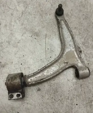 Opel Vectra B Front lower control arm/wishbone