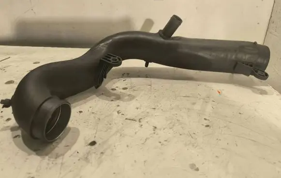 Audi A3 S3 8P Intercooler hose/pipe 1k0129654