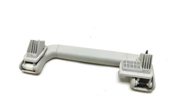 Volkswagen Touareg II Rear interior roof grab handle