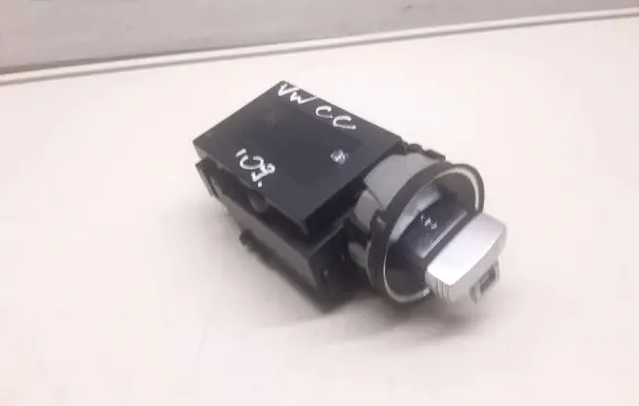 Volkswagen PASSAT CC Ignition lock 3C0905843R 33303401 11602601929397