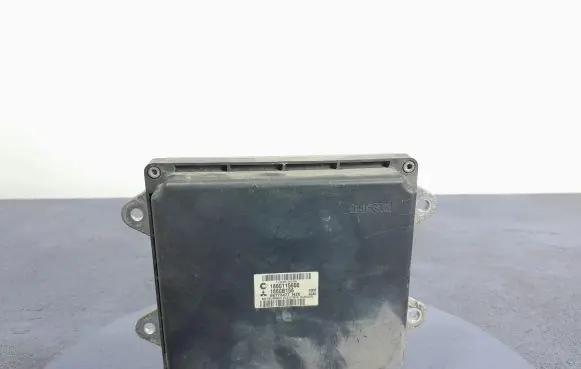 Mitsubishi Colt Engine control unit/module ECU 1860B156
